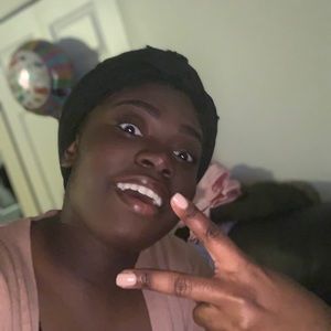 Meet your Posher, Grace